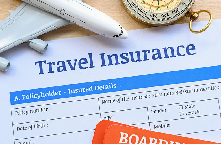 “Navigating Healthcare Abroad: Health Insurance Tips for Travelers to Canada and the USA”